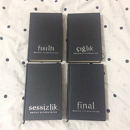 Hush hush serisi kitap seti
