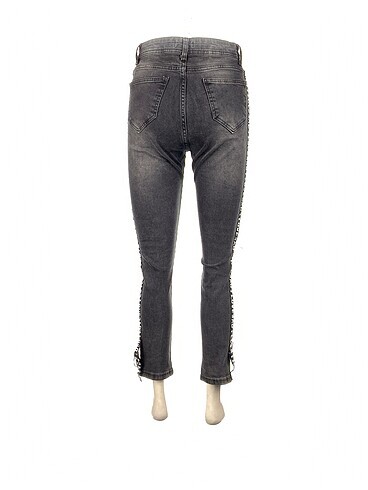 38 Beden PreLoved Jean / Kot %70 İndirimli.