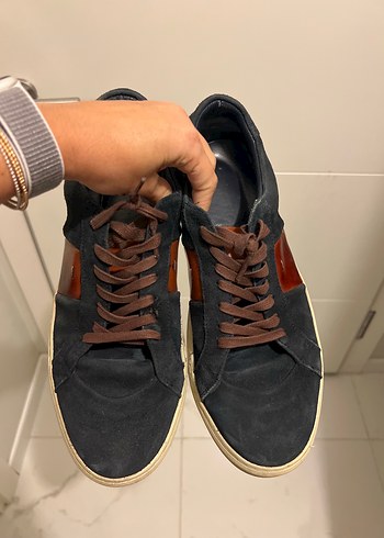 Hotiç Sehir Stiline Uygun Koyu Lacivert Suet Sneaker