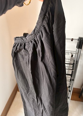 Manuka Drapeli Siyah Geniş Etek - Görsel 3