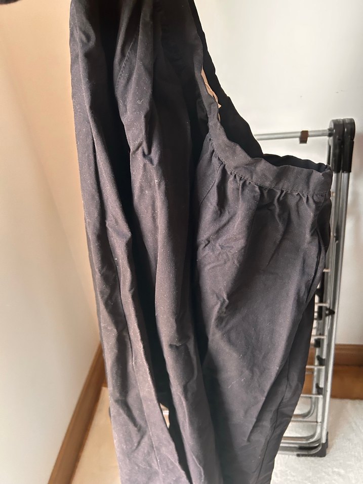 Manuka Drapeli Siyah Geniş Etek - Görsel 4