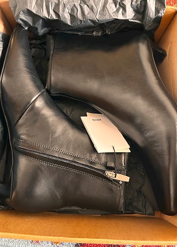 Siyah Kitten Topuklu Deri Kadın Çizme - Görsel 3