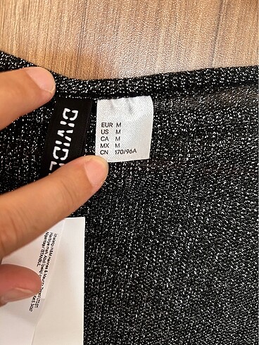 38 Beden siyah Renk Hm polyester ışıltılı elbise