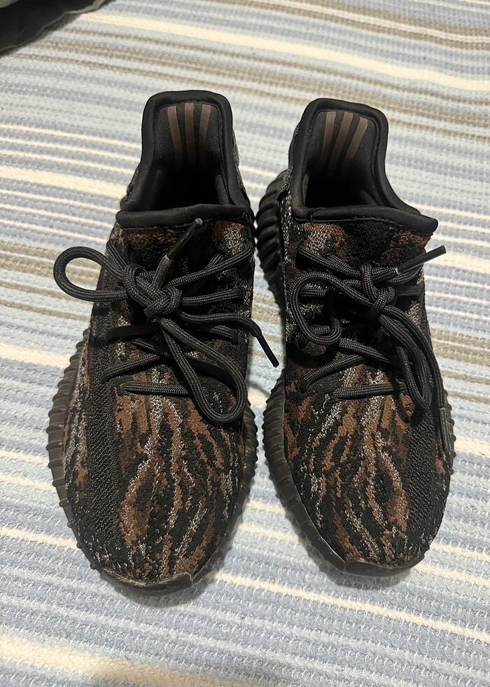 Adidas Yeezy Boost Spor Ayakkabı - Görsel 5