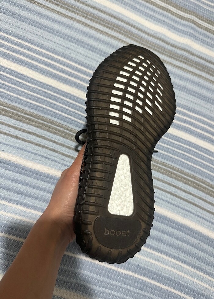 Adidas Yeezy Boost Spor Ayakkabı - Görsel 4