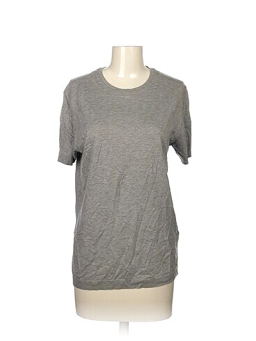 Reiss T-shirt %70 İndirimli.