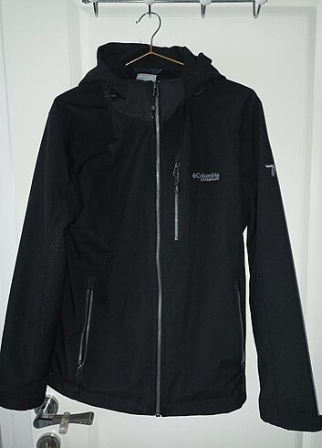 Columbia m