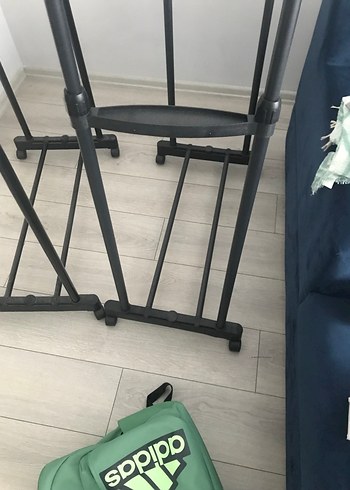 Ikea Gri Metal Ayaklı Askılık