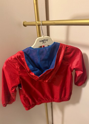 Erkek Çocuk Parlak Kırmızı Streetwear Yağmurluk - Görsel 2