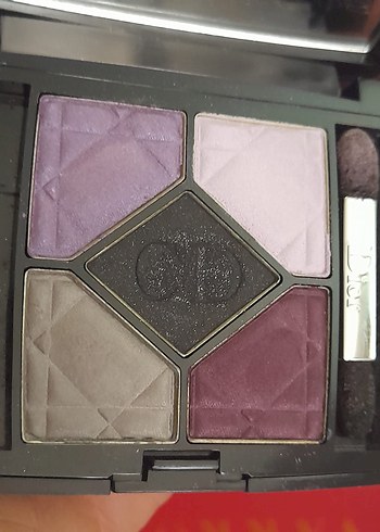 Beden Renk Dior Mor Tonlarında Göz Farı Paleti