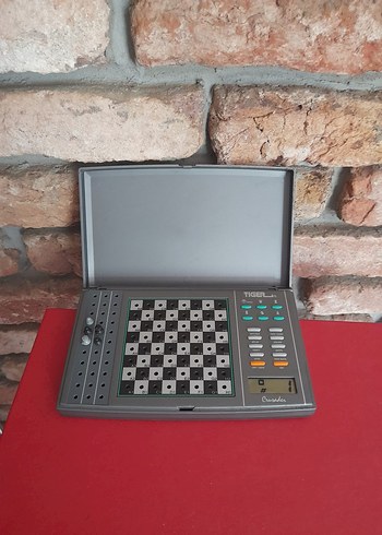 Tiger Elektronik Satranç Oyunu Seti