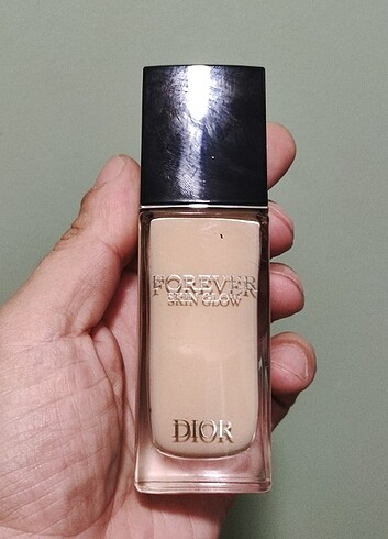 Dior Forever Skin Glow Fondöten 