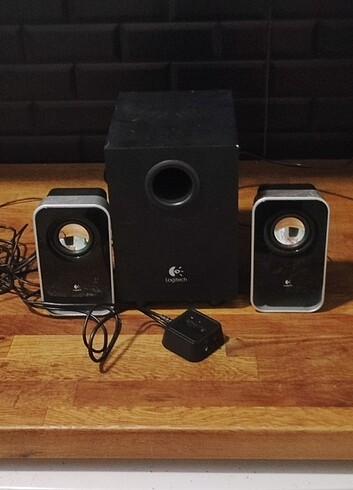 Logitech 2+1 ses sistemi 