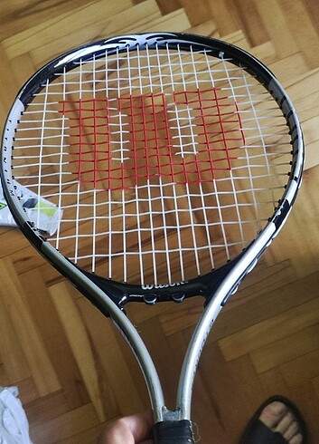  Beden Wilson Çocuk Tenis Raketi 25 inc