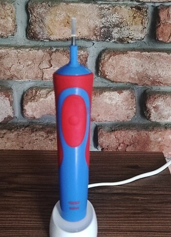Oral-B Oral-B şarjlı diş fırçası