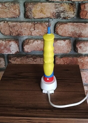 Beden Renk Oral-B şarjlı diş fırçası