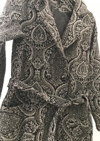 Gri Yılan Desenli Uzun Kadın Kaban - Görsel 5