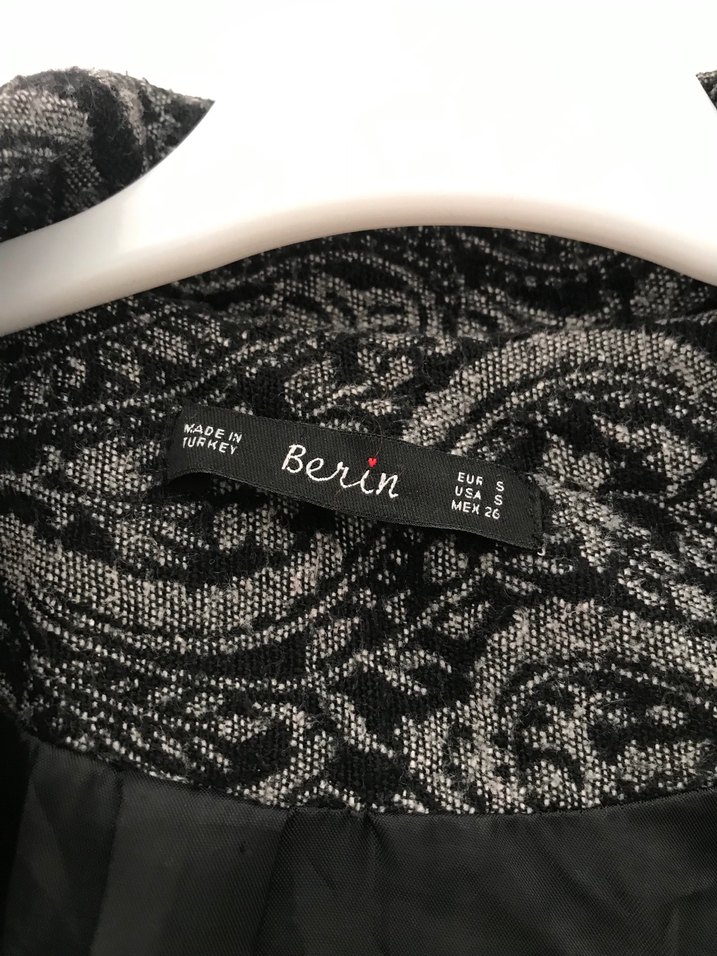 Gri Yılan Desenli Uzun Kadın Kaban - Görsel 3