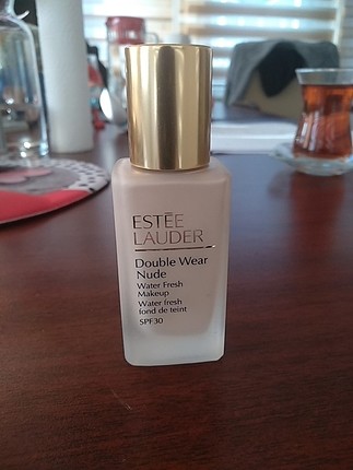 Este Lauder Double wear fondöten 
