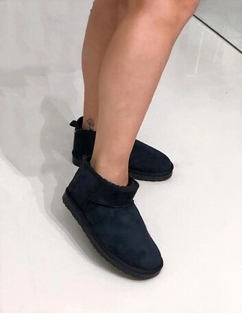 Ugg bot