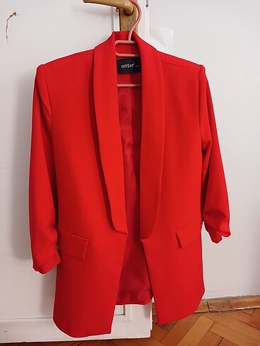 Yeni Kullanılmamış Kırmızı Blazer Ceket