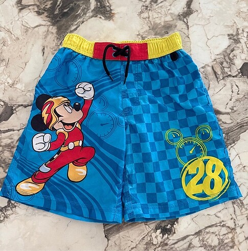 Disney Disnep havuz şortu deniz şortu 7 8 yaş.