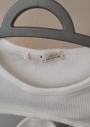 Pull and Bear Beyaz Crop Top