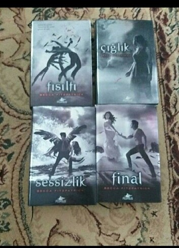 HUSH HUSH FISILTI SERISI CILTLI