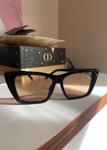 Yves saint laurent