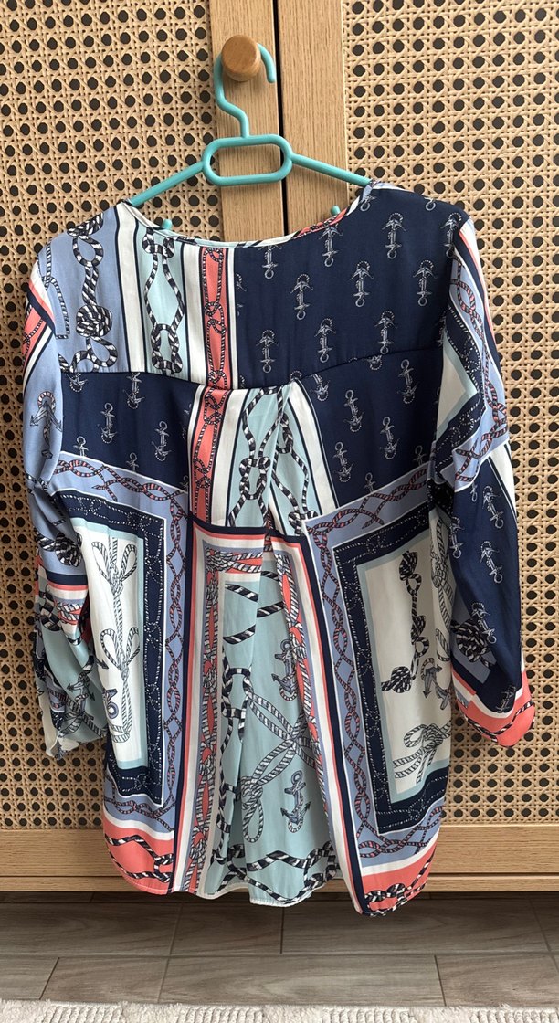 Uzun Kollu Bohem Desenli V Yaka Bluz - Görsel 4