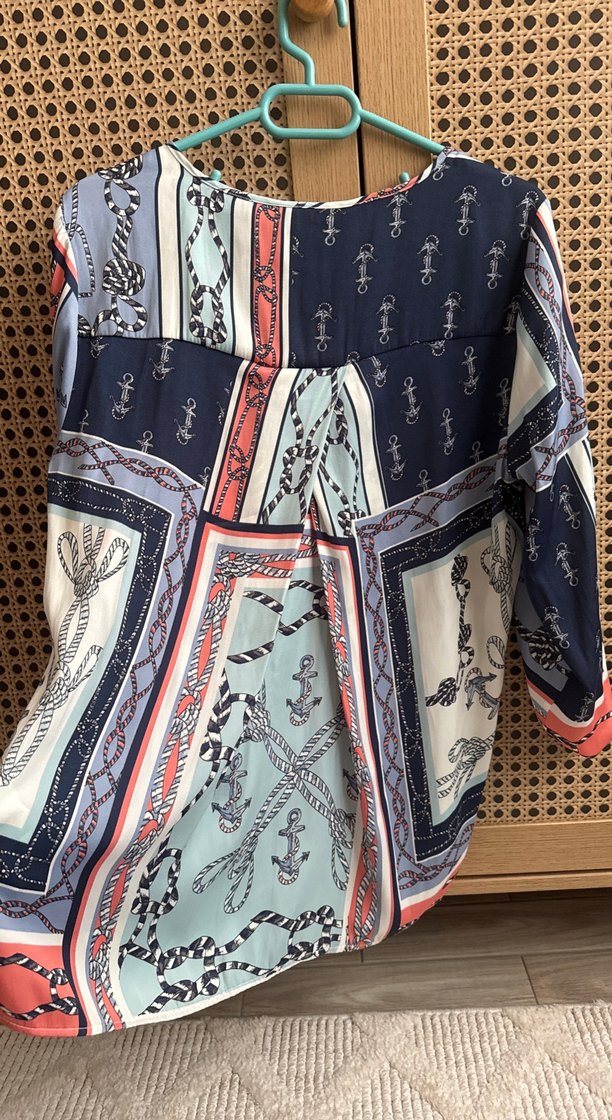 Uzun Kollu Bohem Desenli V Yaka Bluz - Görsel 5