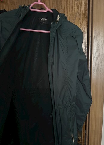 Kadın Yeşil Kapüşonlu Yağmurluk - Görsel 6