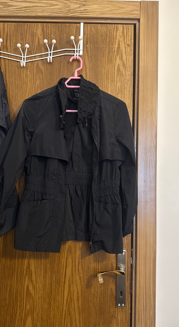 Koton Ole Siyah Yağmurluk - Görsel 3