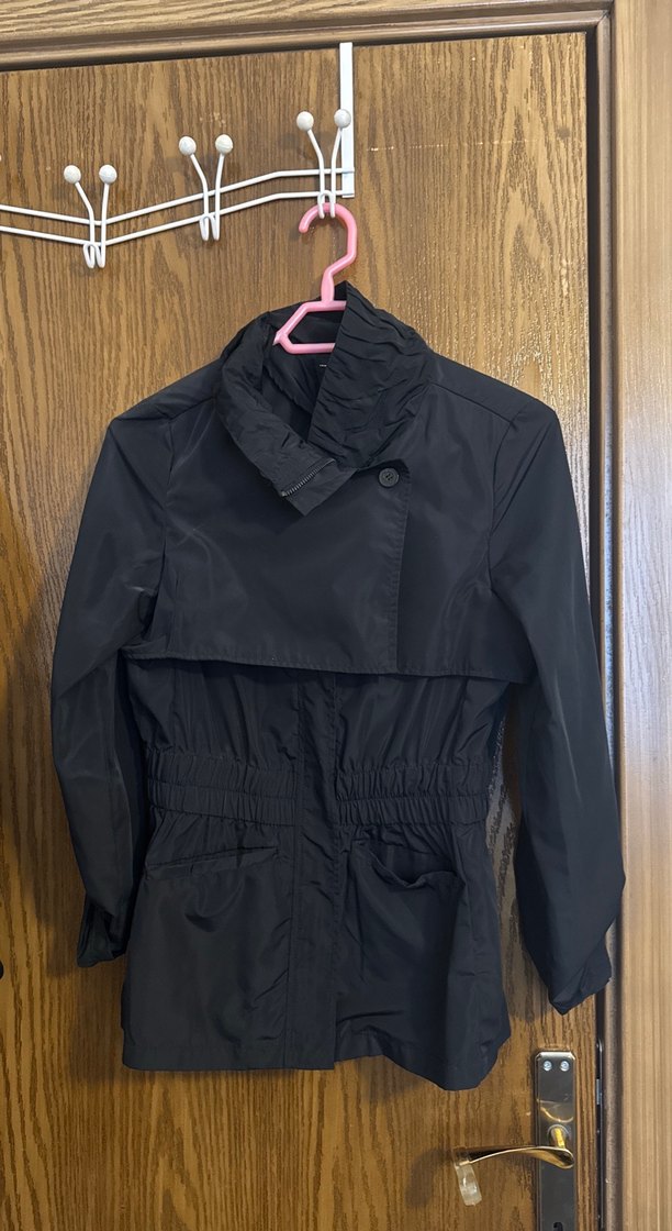 Koton Ole Siyah Yağmurluk - Görsel 5