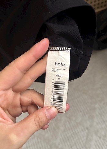 Batik Siyah Kadın Kolsuz Midi Bluz - Görsel 4