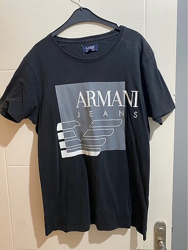Armani tişört