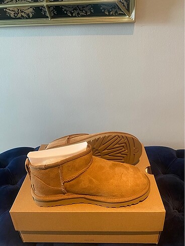 UGG Classic Ultra Mini Boot Chestnut (W)