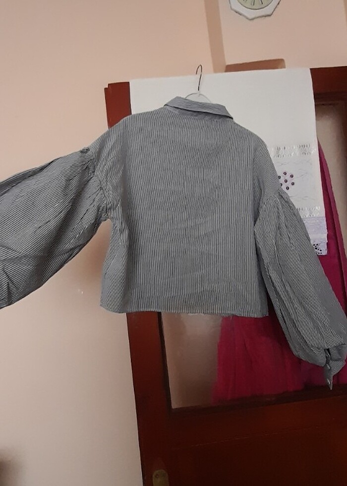 Bayan balon kollu gömlek  - Görsel 2