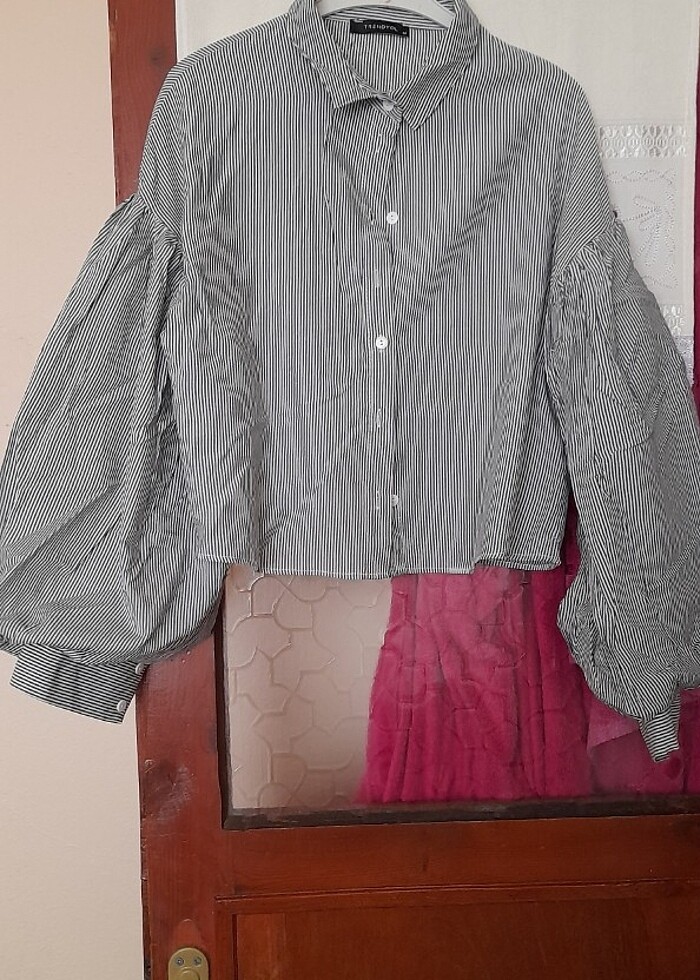 Bayan balon kollu gömlek  - Görsel 3