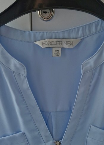 Forever New Kadın Mavi V Yaka Fermuarlı Bluz