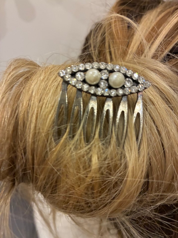 İnci ve Taşlı Metal Saç Tokası - Görsel 2