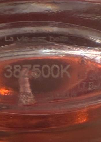 Kadın Parfümü Şık Cam Şişede - Görsel 3