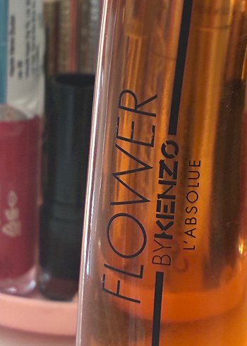 Çiçek Detaylı Kadın Parfümü - Görsel 5