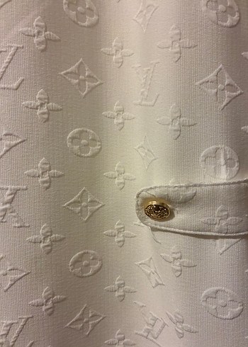 Beyaz Kabartmalı Desenli elbise - Görsel 3