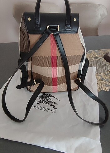  Beden çeşitli Renk Burberry sırt çantas