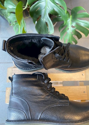 Siyah Bağcıklı Erkek Deri Bot - Görsel 4