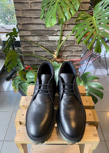 Siyah Erkek Sokak Stili Bot - Görsel 2