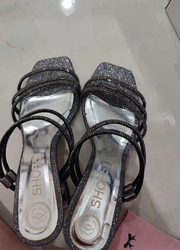 Topuklu ayakkabı - Görsel 10