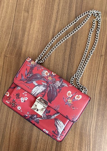 Çiçek Desenli Zincir Detaylı Kadın Deri Çanta - Görsel 5