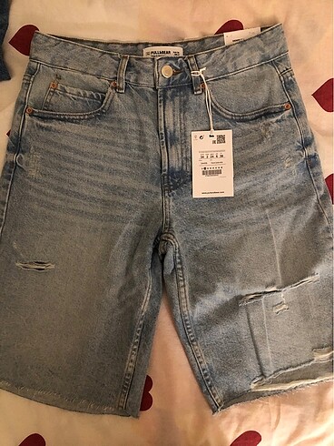 34 Beden mavi Renk Pull&bear bermuda şort